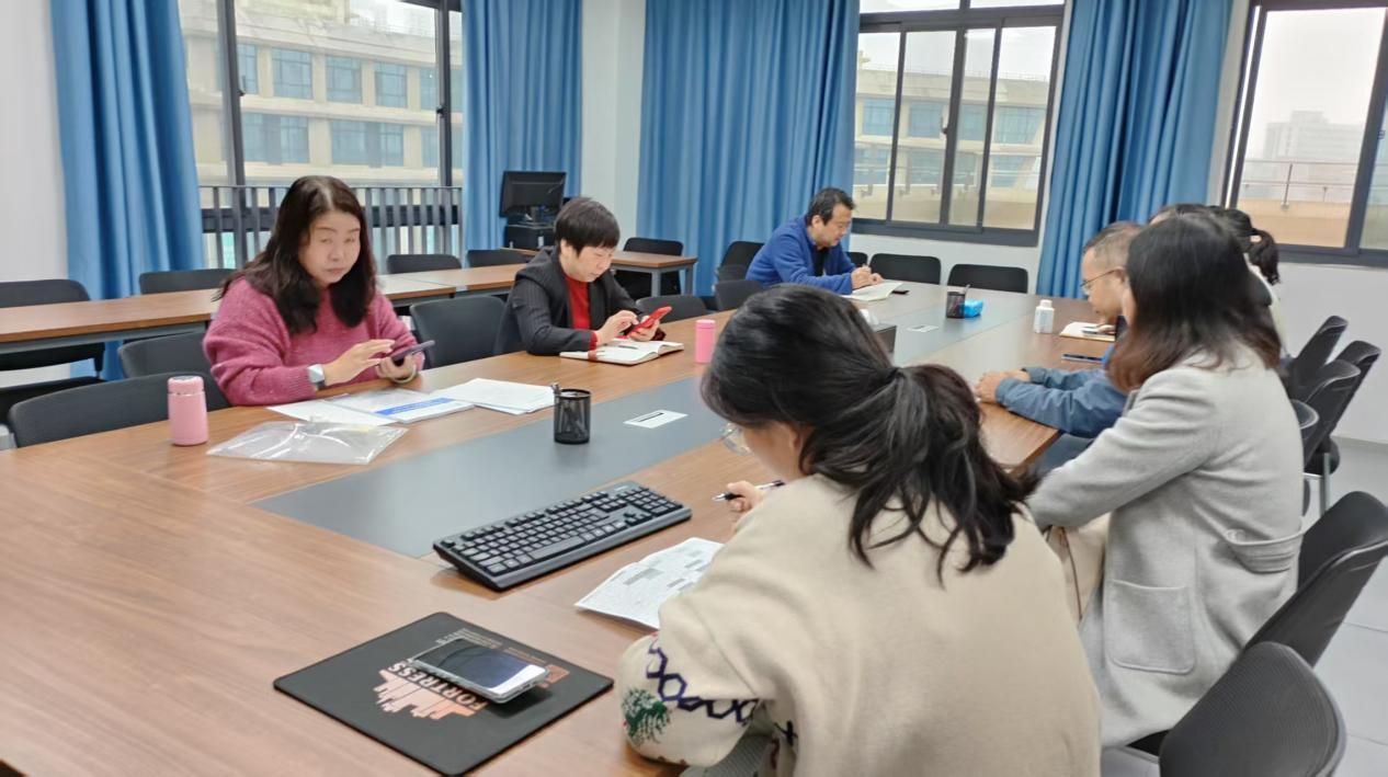 说明: 就业图片